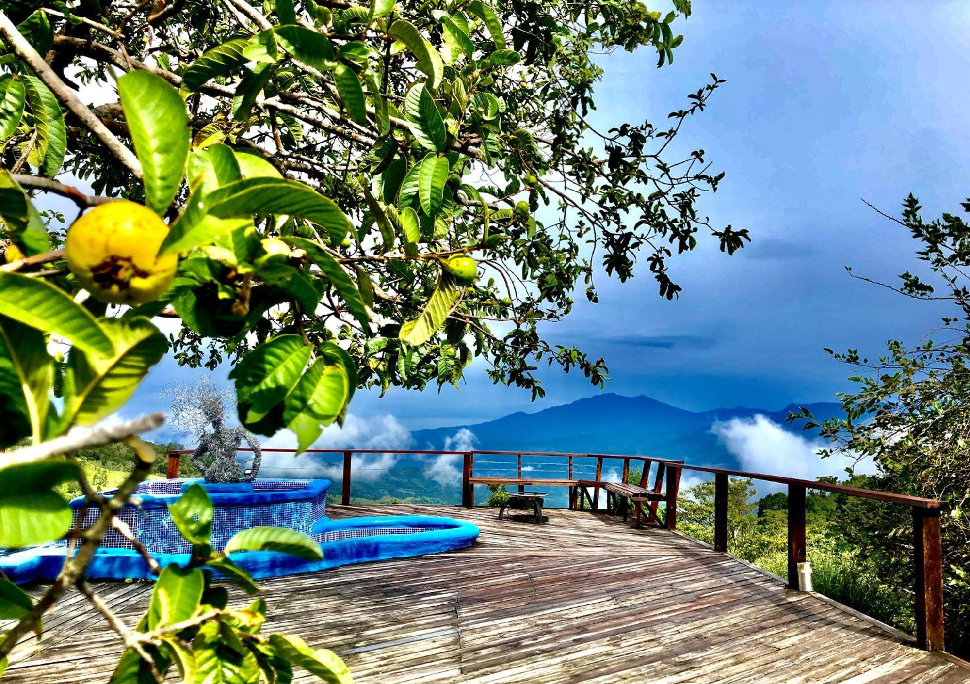 Bed and Breakfast El Refugio La Brisa Del Diablo Валье-Орнито Экстерьер фото