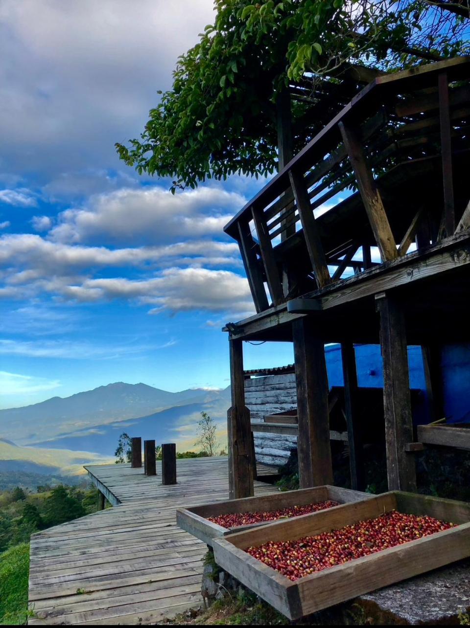 Bed and Breakfast El Refugio La Brisa Del Diablo Валье-Орнито Экстерьер фото